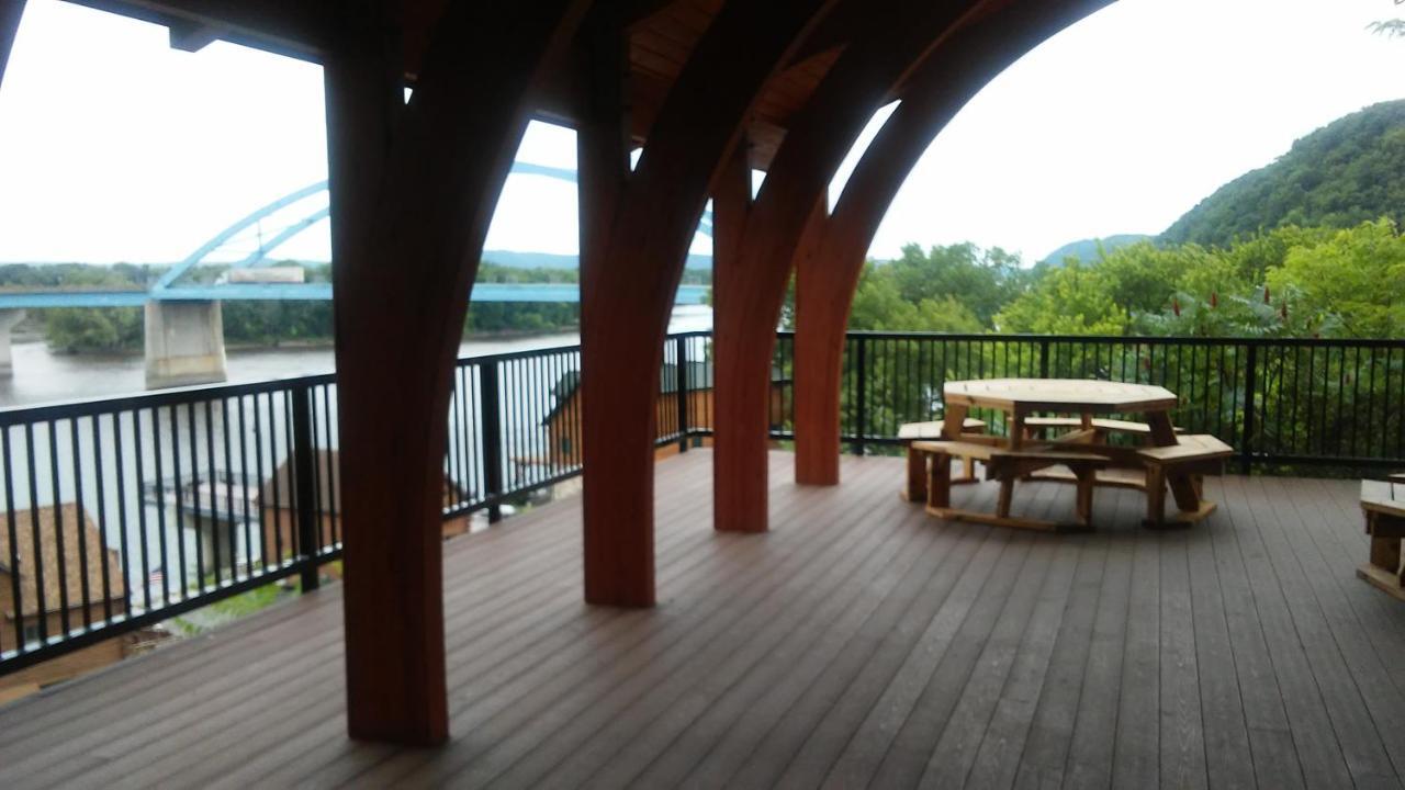 Cobblestone Inn & Suites - Marquette Eksteriør bilde